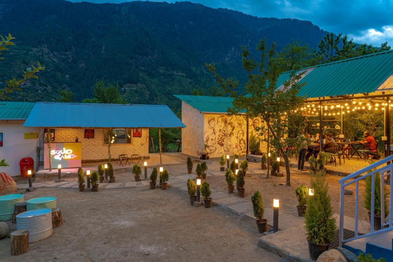 Whoopers Hostel Manali Bagian luar foto